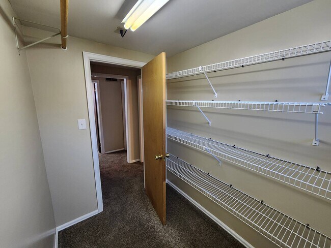 Building Photo - 2618 N Prospect St