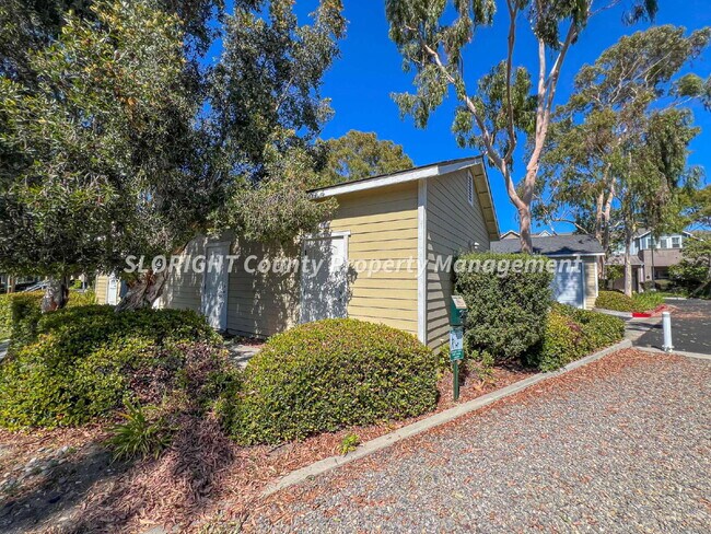 Building Photo - LEASE PENDING- Nice Home In Broad St Village - 2 Bed / 2 Bath