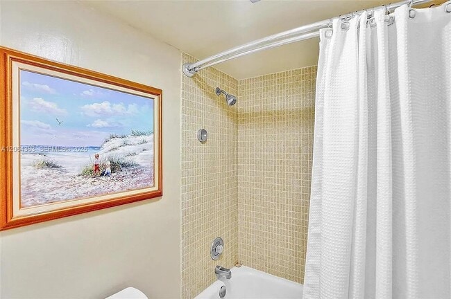 Building Photo - 6060 S Falls Cir Dr
