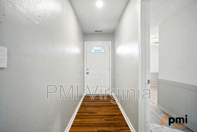 Building Photo - 4052 Peridot Dr