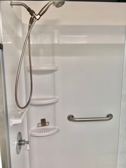 Building Photo - 5518 Riviera Way