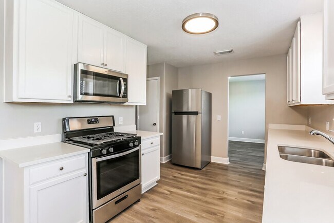 Building Photo - 5415 Espuela Ln