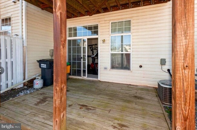 Building Photo - 8116 Rainwater Cir