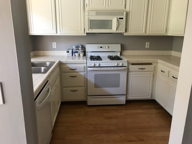 Building Photo - Peaceful Living at Ponderosa Creek