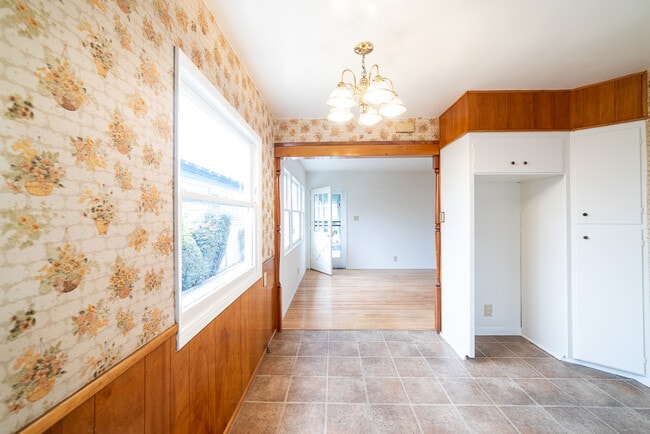 Building Photo - 2217 Addison Way