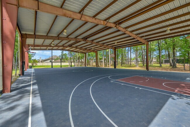 Building Photo - 30327 Deleon Fields Dr