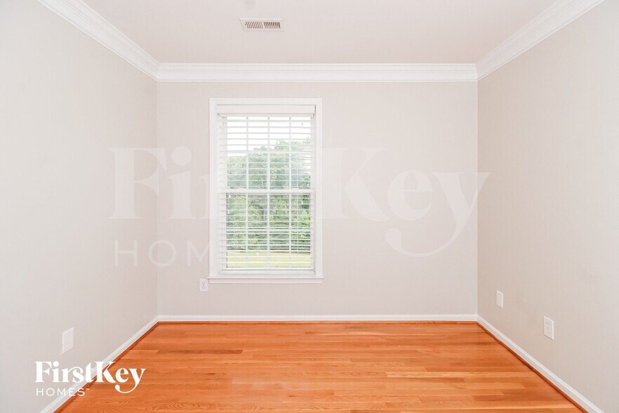 Building Photo - 3312 Cornelia Ct