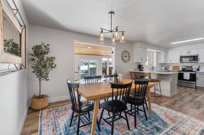 Building Photo - 4 Bedroom Home in SW Loveland