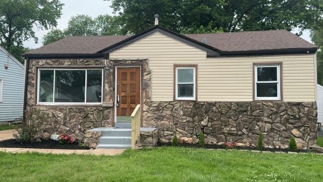Primary Photo - Beautiful home in Saint Ann!