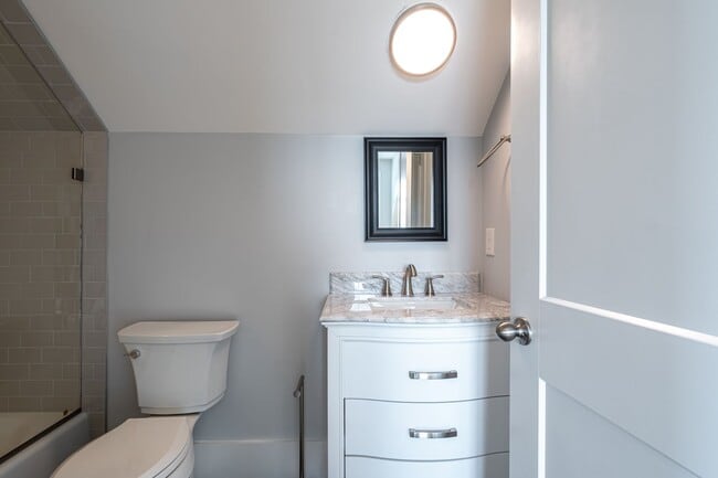 Building Photo - 22 Reid St