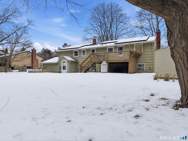 Building Photo - 10 College St