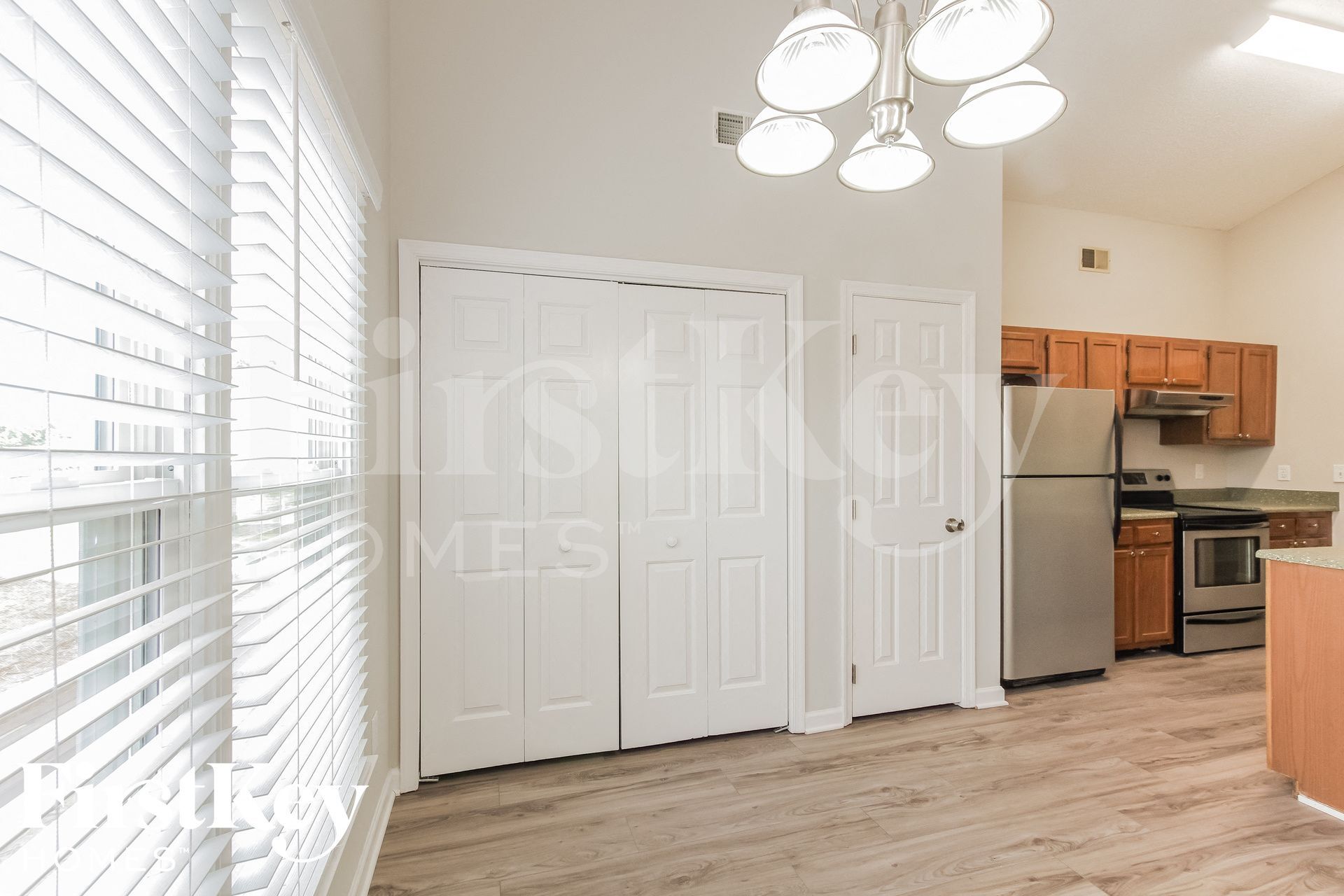 Building Photo - 3321 Argyle Ln