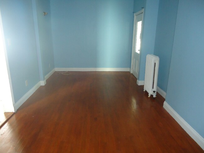 Building Photo - 146 Hudson Ave