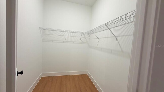 Building Photo - 7250 N Freeport Cir