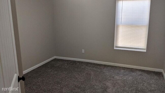 Building Photo - 5 br, 3 bath House - 8808 W. Meadowpark