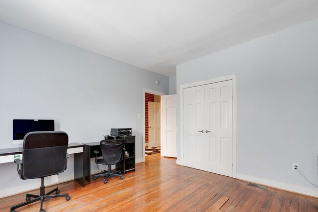 Building Photo - 317 W Marshall St