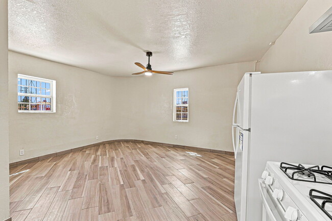 Building Photo - 3701 Hueco Ave