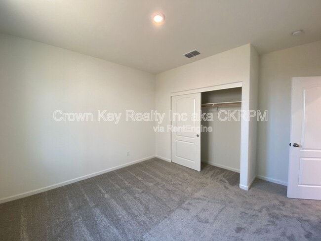 Building Photo - 2898 Tostalinda Dr