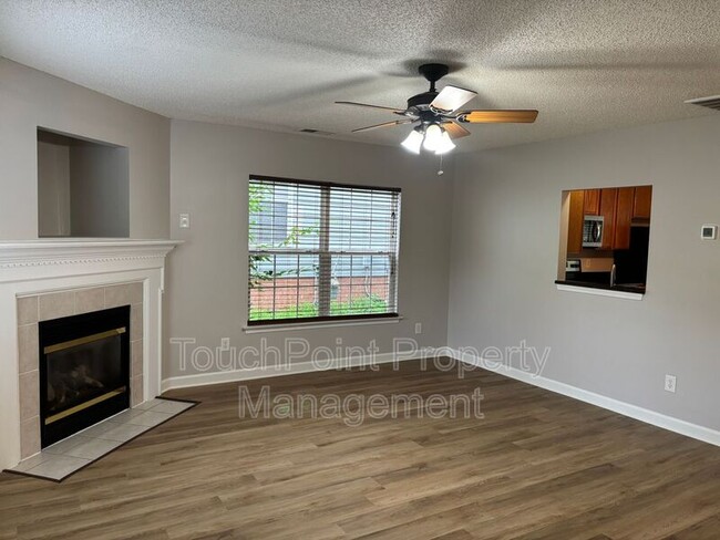 Building Photo - 2032 Beckwith Ln