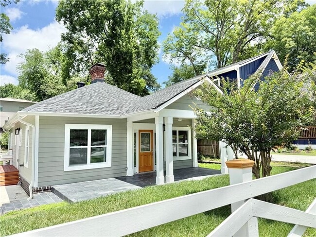 Building Photo - 2625 Peyton Rd NW