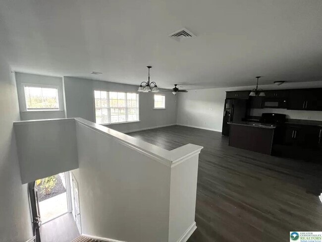 Building Photo - 1047 Cetronia Rd