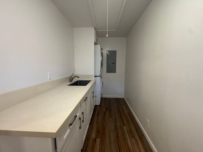 Building Photo - 279 Hamakua Dr