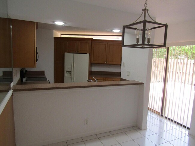 Building Photo - 8345 Trent Ct