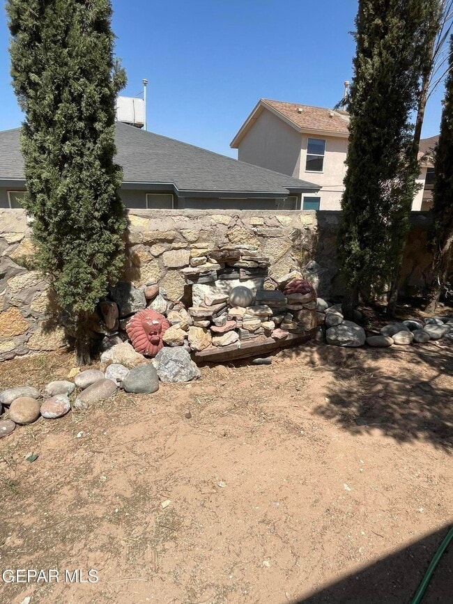Building Photo - 3701 Trina Pl