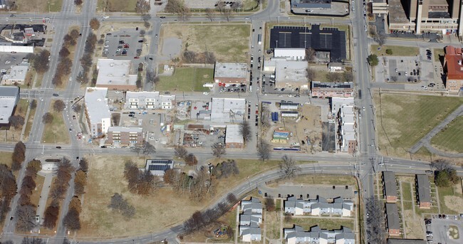 Building Photo - Quinlan Place