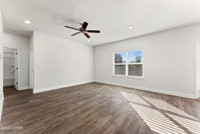 Building Photo - 3000 Rachel Pl