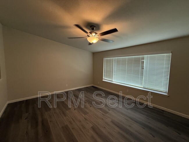 Building Photo - 1238 Woodfield Ave