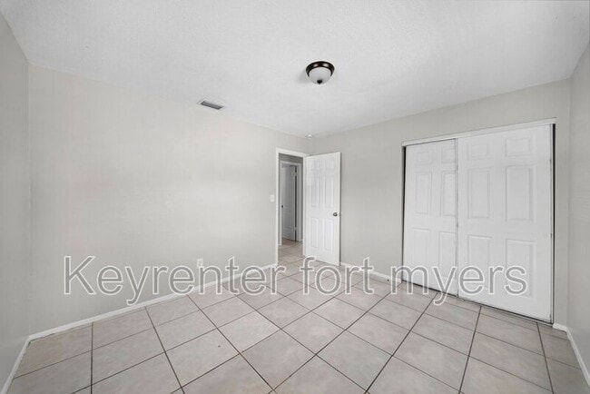 Building Photo - 464A Carolina Ave