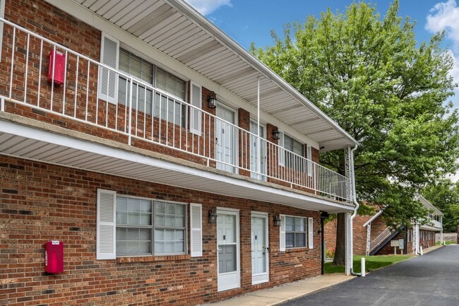 Building Photo - 2175 E Columbia St