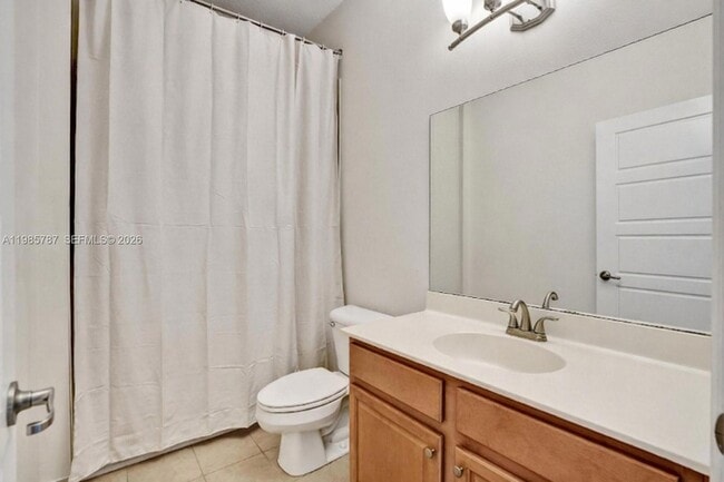 Building Photo - 760 NE 193rd Terrace