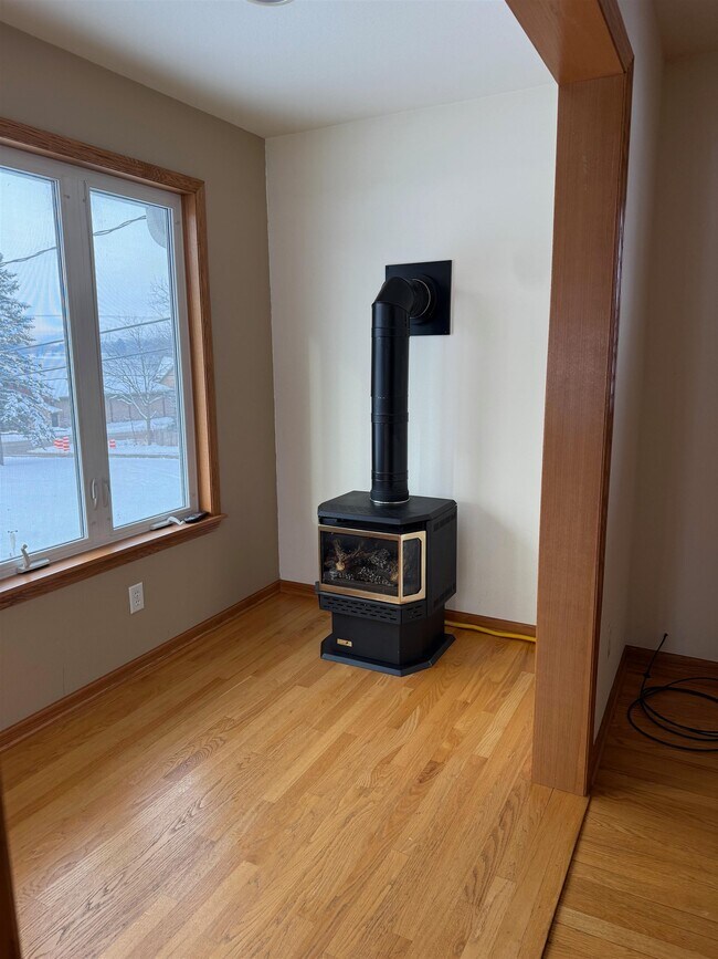 Building Photo - W9206 Ripley Rd