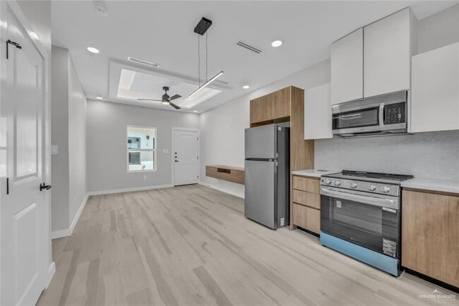 Building Photo - 19 S 25th St