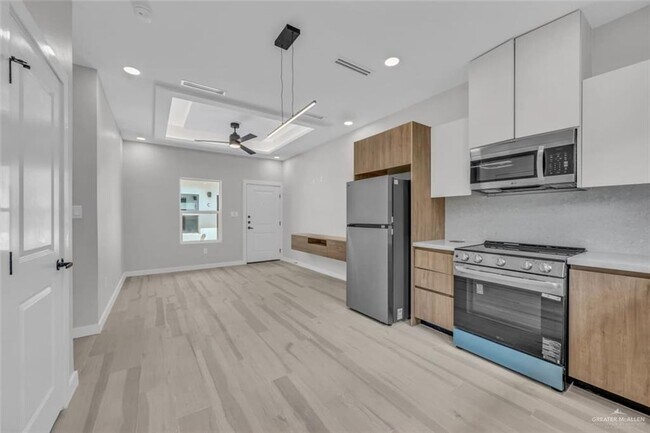 Building Photo - 20 N 25th St