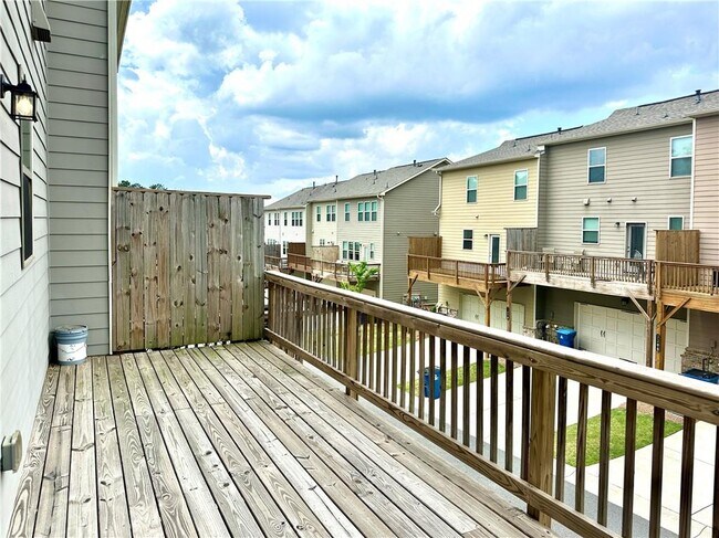 Building Photo - 3658 Hidden Valley Cir