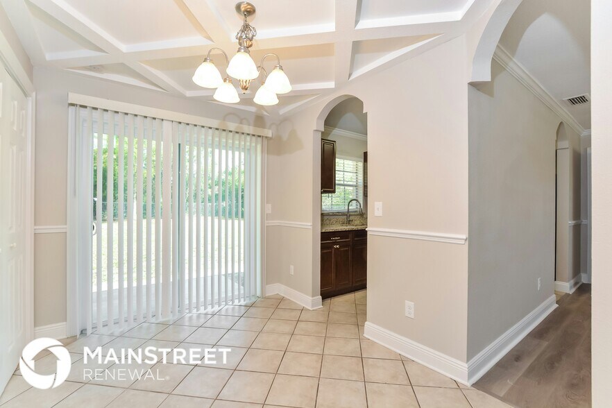 Building Photo - 2656 Beal St