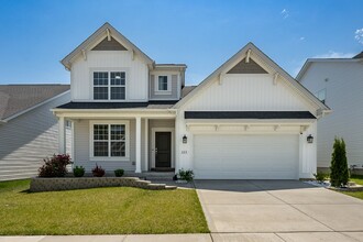 Building Photo - 223 Randlin Dr