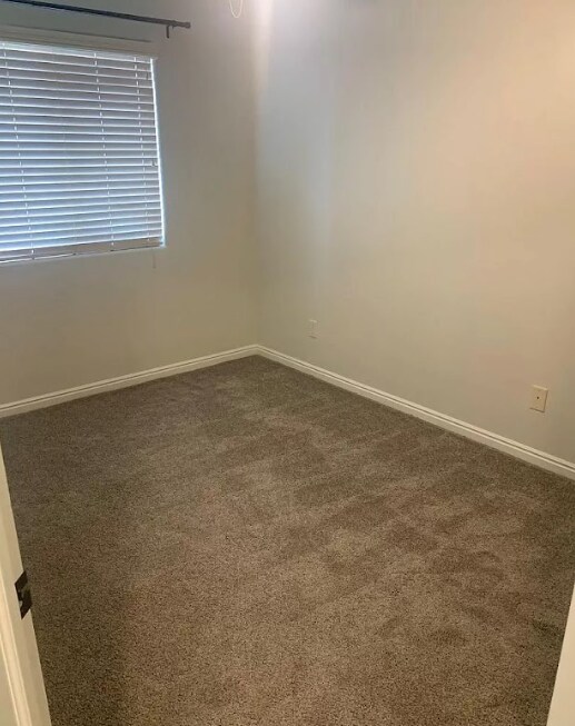 Bed 2 - 2422 S River Rd