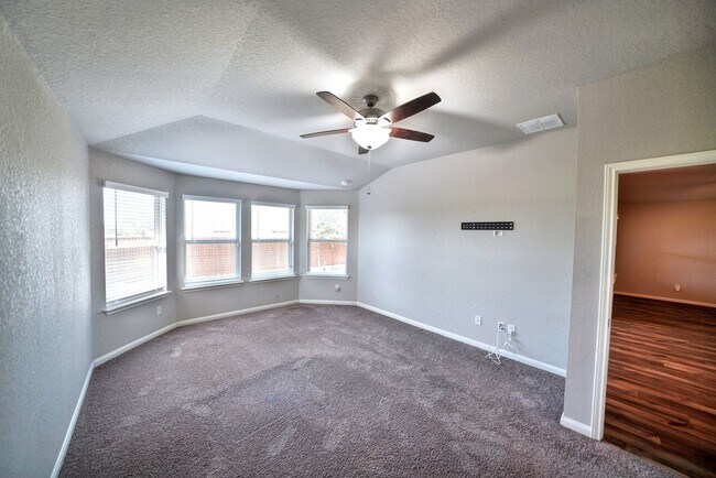 Building Photo - Gorgeous 4-Bedroom Home in Westpointe East...