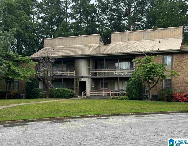 Building Photo - 3101 Lorna Rd