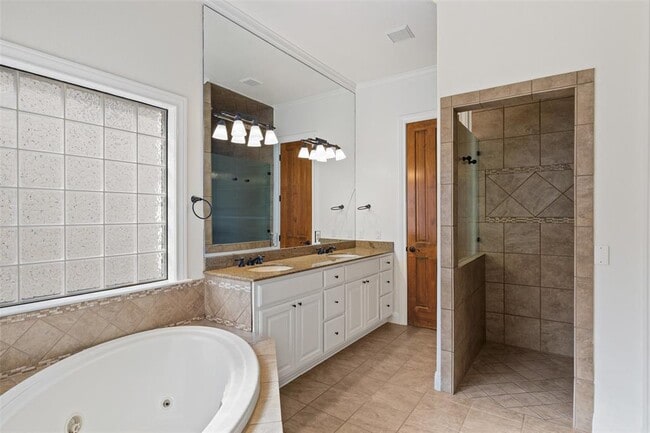 Building Photo - 41 Tiburon Dr