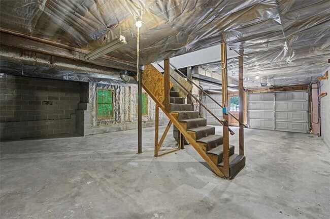 Building Photo - 3947 Camrose Pl