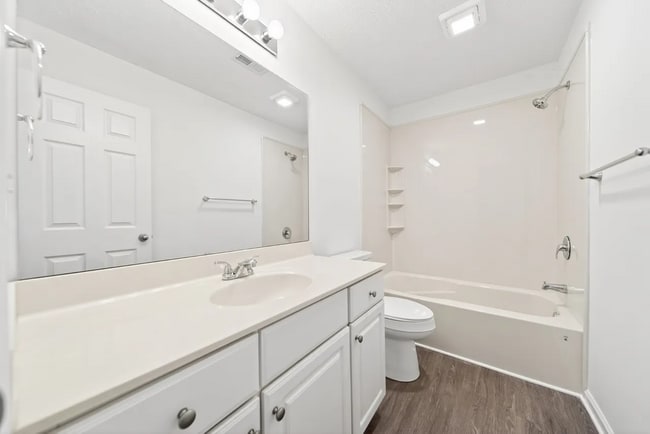 Building Photo - 1036 Monticello Pl