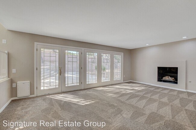 Building Photo - 4 br, 2.5 bath House - 3569 Taos Lane