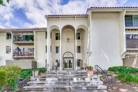 Building Photo - Top Floor Unit - Balcony - Elevator Access - Community Pool & Tennis Court