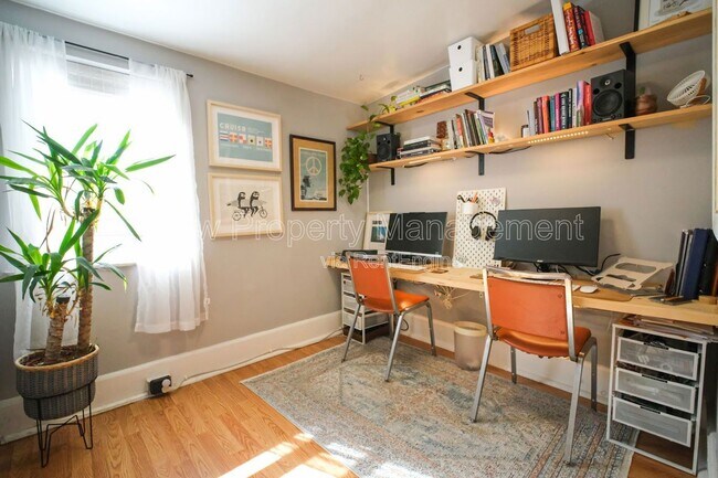 Building Photo - 928 Hoffman St