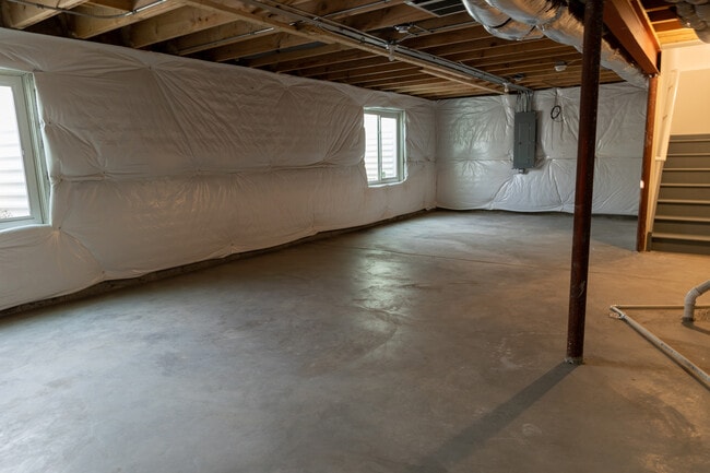 Building Photo - 2444 Scribe St